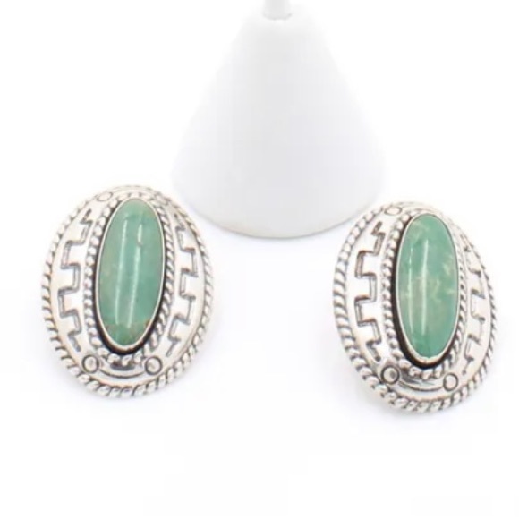CAROLYN POLLACK * Southwest Style Gorgeous Green Turquoise Earrings - Picture 4 of 4